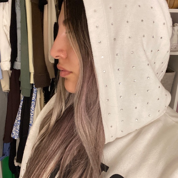 Rhinestone PINK sweater - Picture 3 of 3